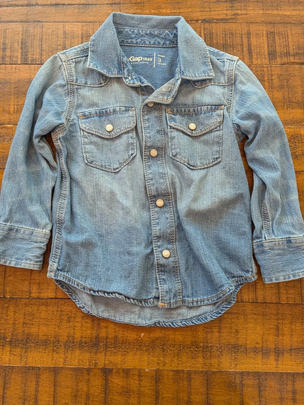 Baby Gap Light Blue Denim Pearl Snap Button Long Sleeve Shirt, 3T Excellent Con